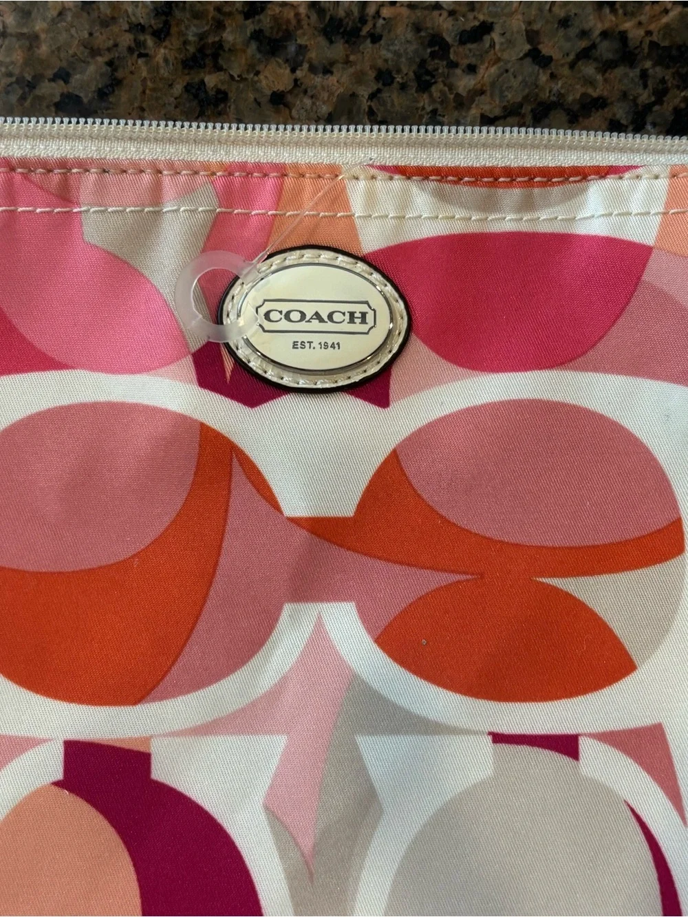Coach pouch bold